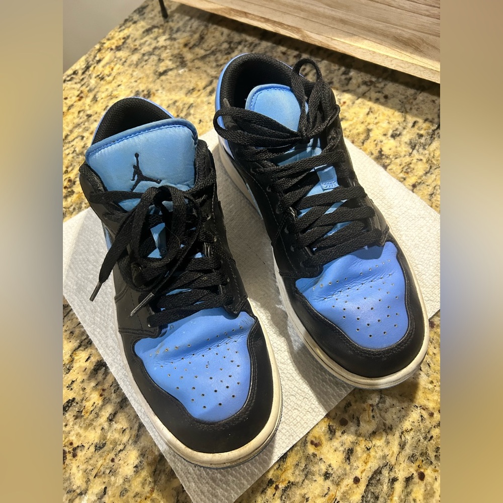 Nike Air Jordan 1 Low University Blue Men’s Size 9.5 Sneakers